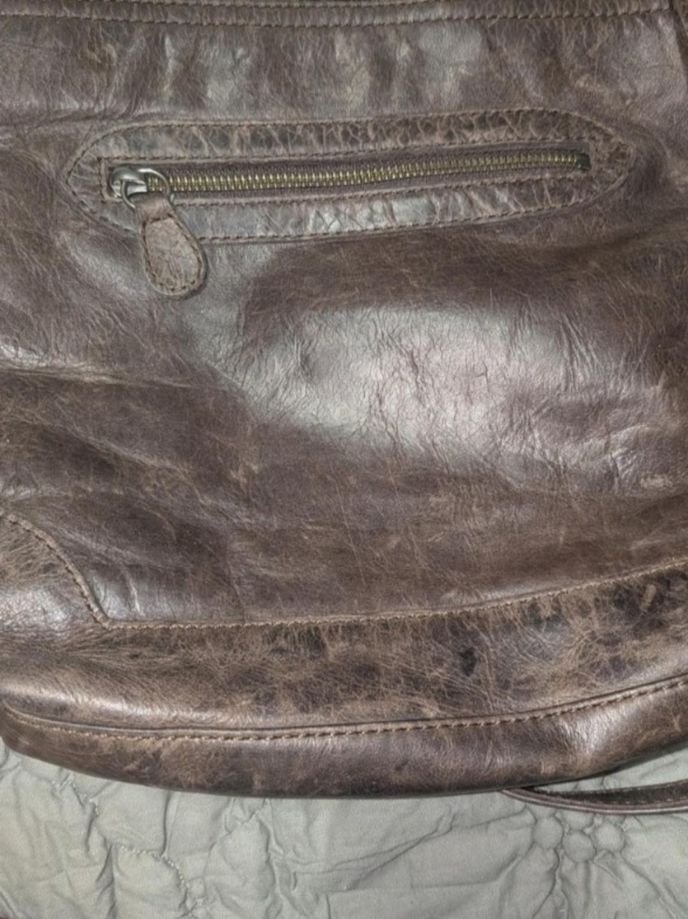 Frye Brown Leather Men's Messenger Bag - Timeless Carry